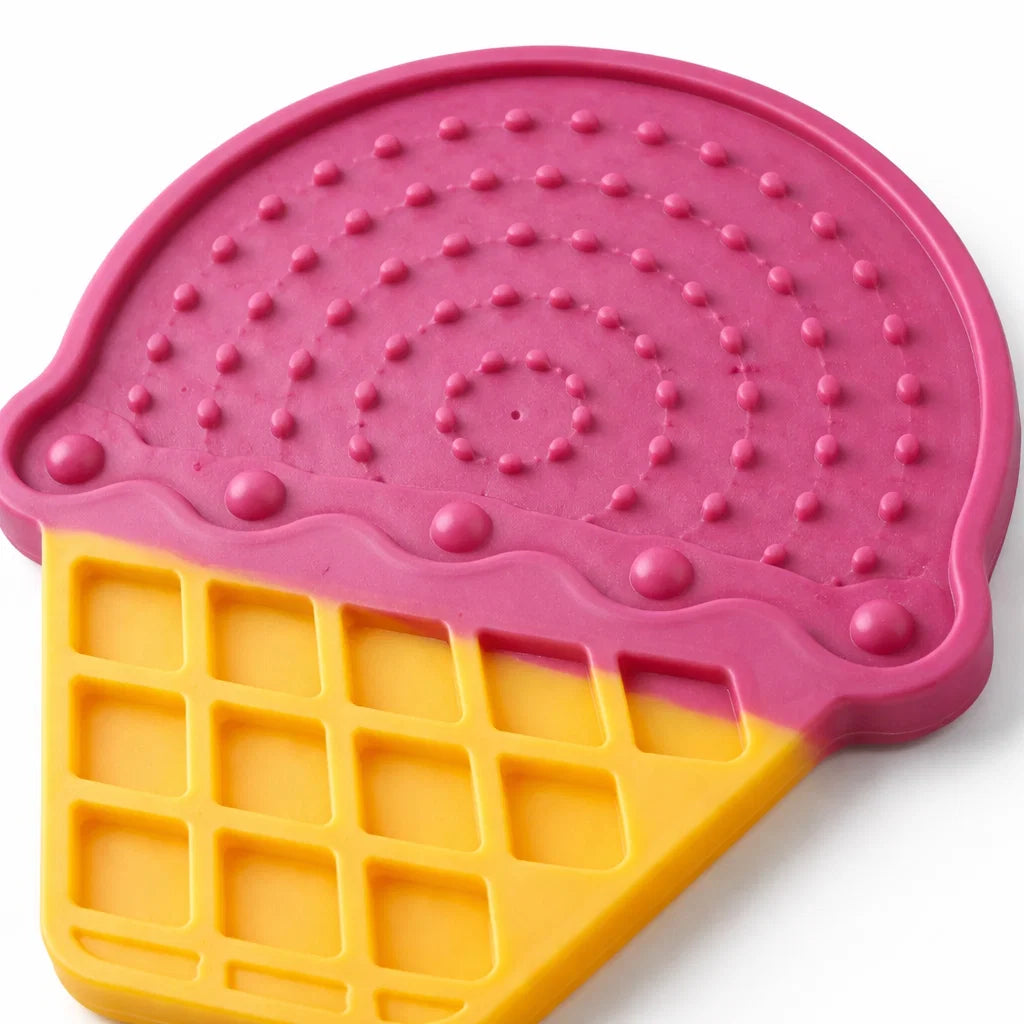 Close-up of textured silicone surface on ice cream lick mat